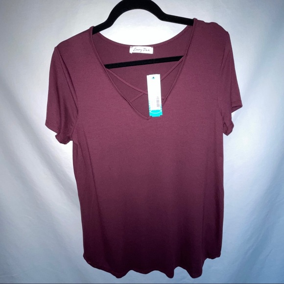 Emory Park NWT Stitch Fix Purple Top Medium Soft - Picture 6 of 6